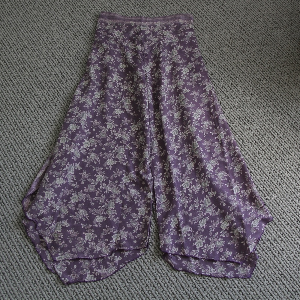 ☆CLEARANCE☆ Lavender silk floral pants